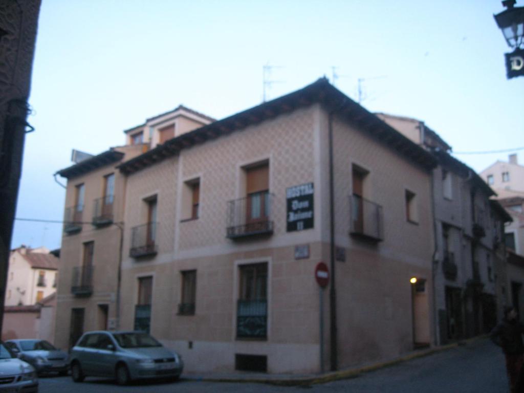 Hostal Don Jaime II Segowia Zewnętrze zdjęcie