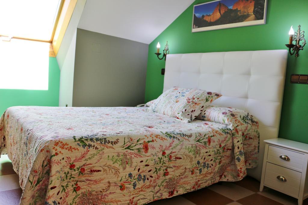 Hostal Don Jaime II Segowia Zewnętrze zdjęcie