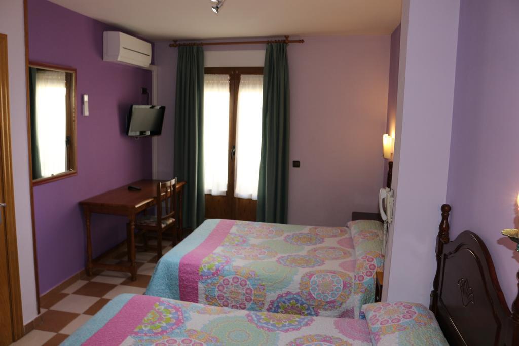 Hostal Don Jaime II Segowia Zewnętrze zdjęcie