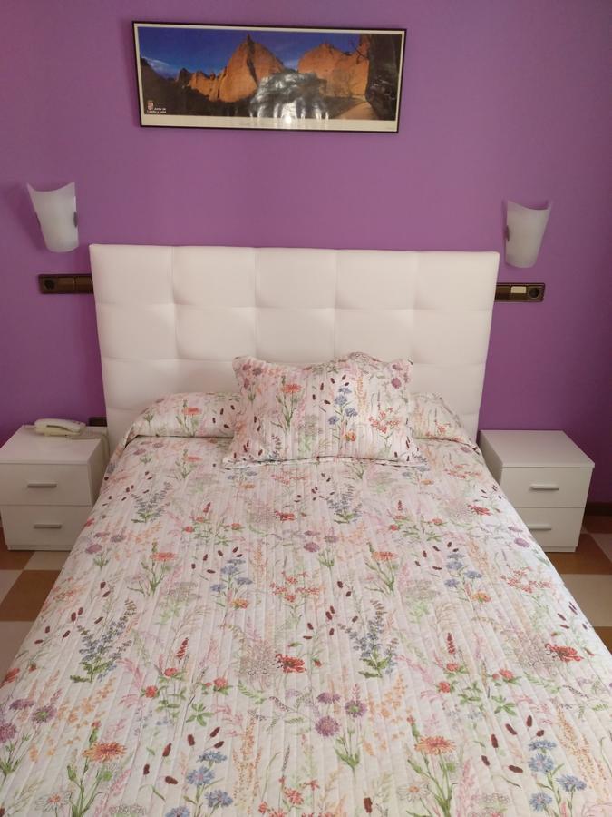 Hostal Don Jaime II Segowia Zewnętrze zdjęcie