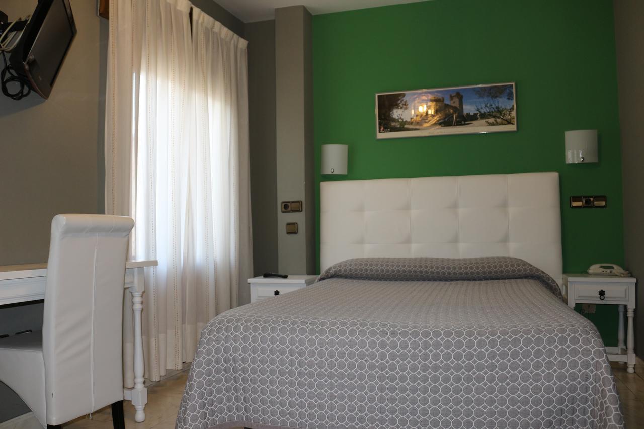 Hostal Don Jaime II Segowia Zewnętrze zdjęcie