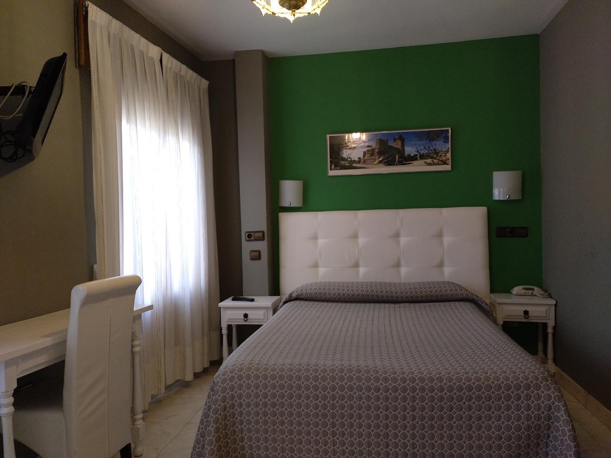 Hostal Don Jaime II Segowia Zewnętrze zdjęcie